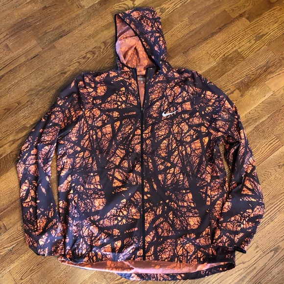Nike enchanted shield, impossibly light running jacket - Picture 1 of 4